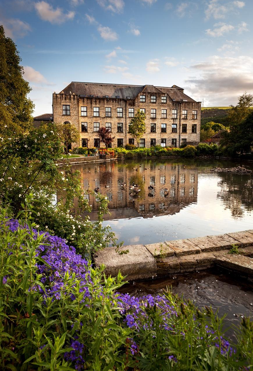 Air conditioning Oldham | Town hall of Saddleworth a picturesque village in Greater Manchester, England.